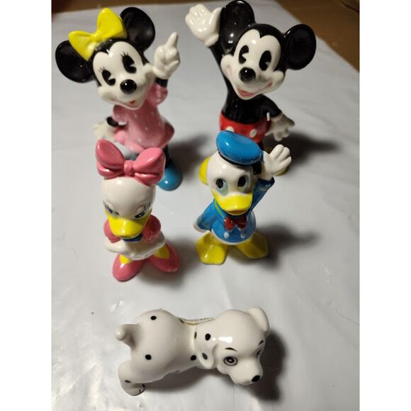 Lot of 5 Walt Disney Porcelain Figurines Mickey Minnie Daisy Donald & Dalmation - Picture 2 of 8